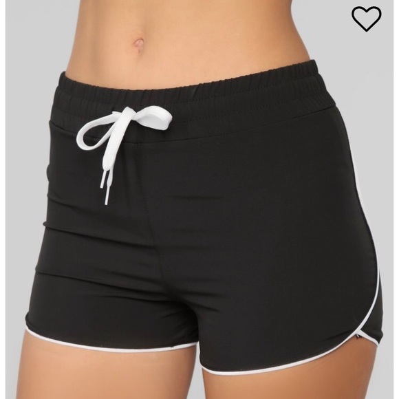 Fashion nova running shorts size large - Picture 1 of 2